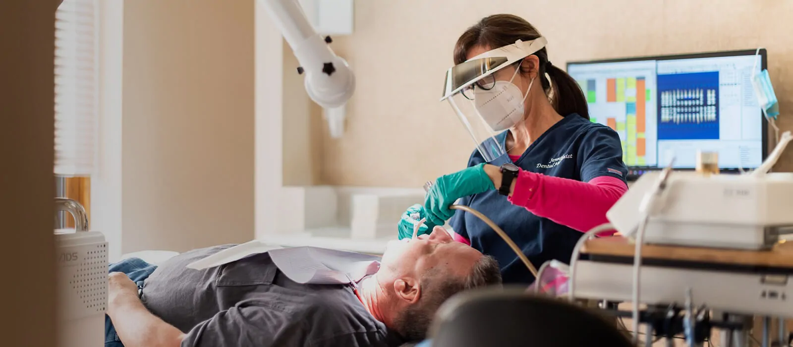 pd-hero-professional-teeth-cleaning